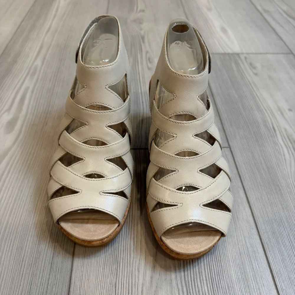 NEW Dansko Cecily Ivory Full Grain Leather Strappy Wedge Sandals Size 36 6-6.5